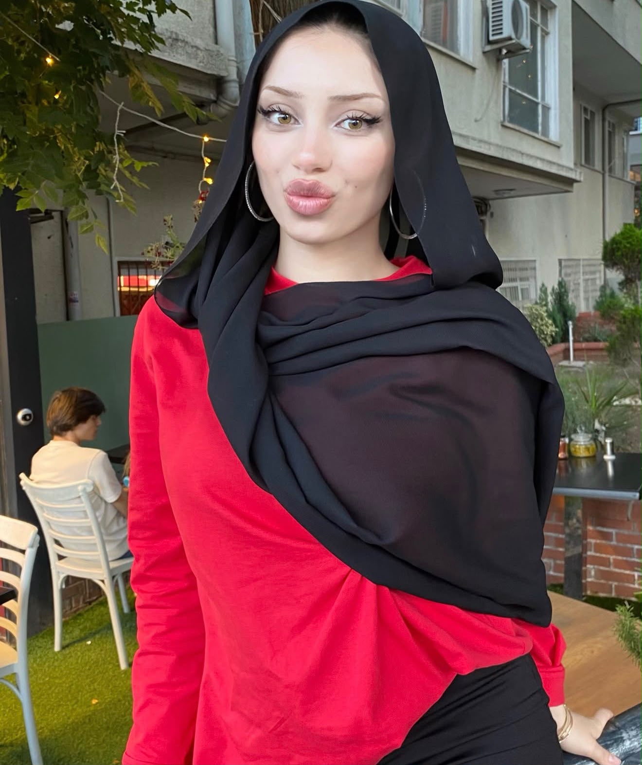 Akdeniz Modern Bayan Bayan Escort Hale