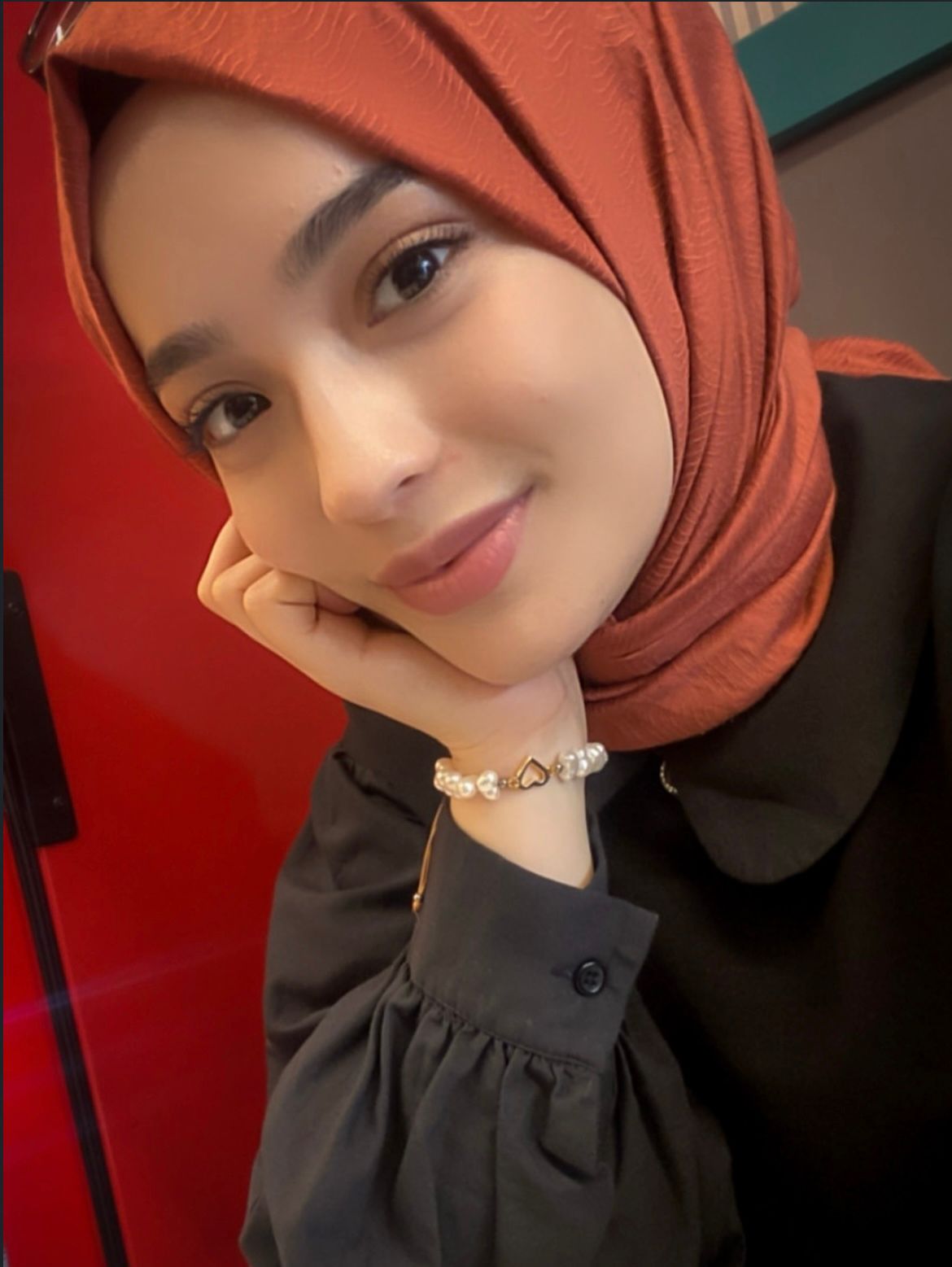 Ballıöz Aydınlık Ruhlu Kadın Escort Melek