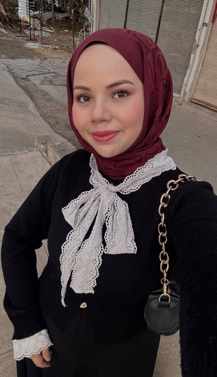 Sinanlı Ücretsiz Escort Bayan Gül