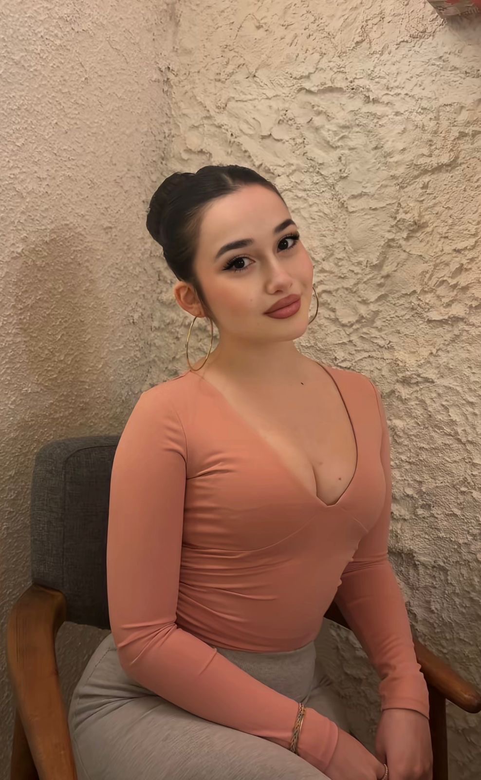 Yeşilpınar Doyumsuz Escort Melekhan